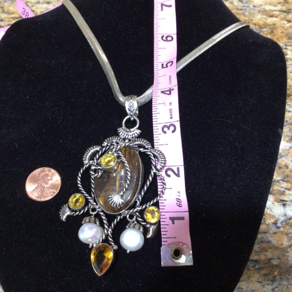 Very unique sterling, silver pendant with brown and topaz colored stones. - Picture 5 of 7